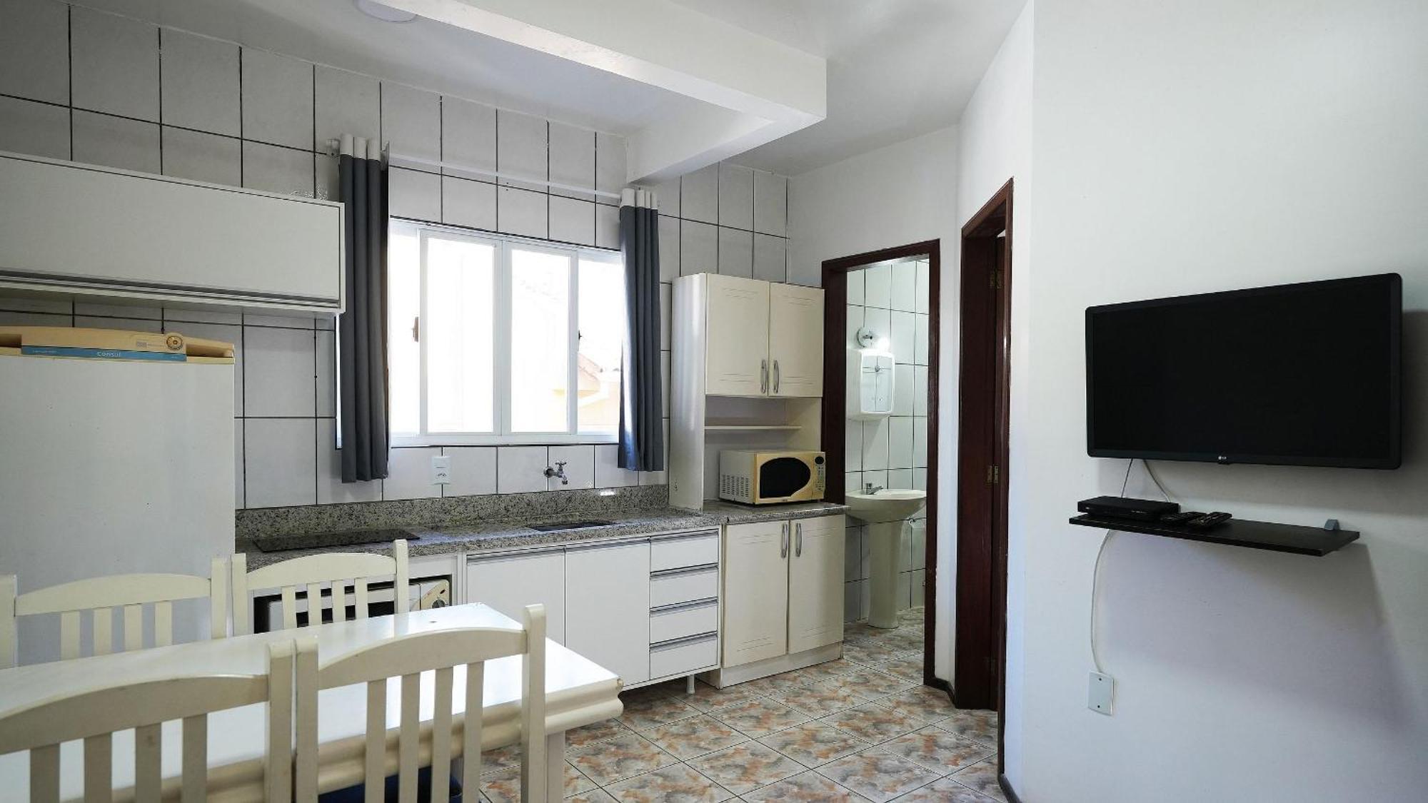 Residencial Adolfo - Mestre Naro Bombinhas Esterno foto